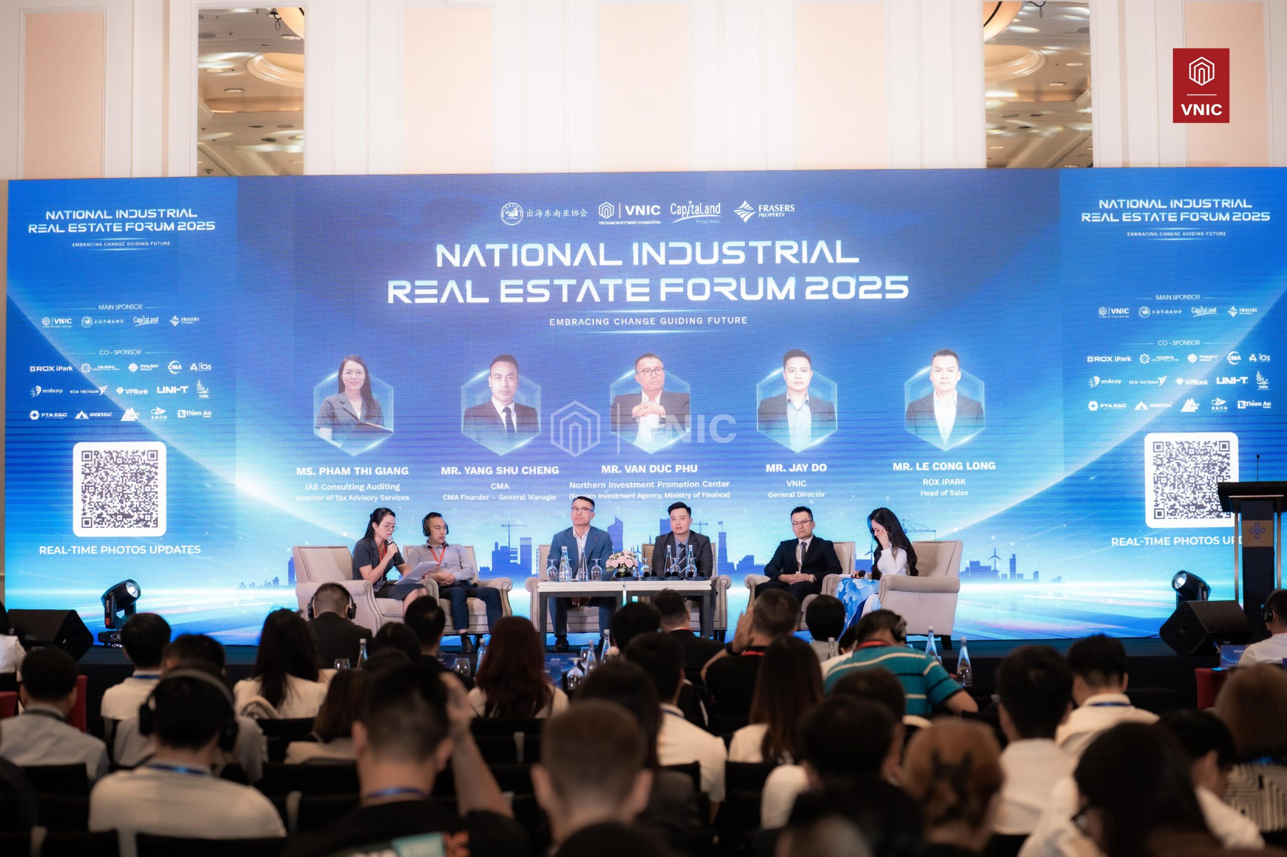 Talkshow 1 tại VNIREF 2025: Thích ứng - Chiến lược trong bối cảnh biến động thuế quan