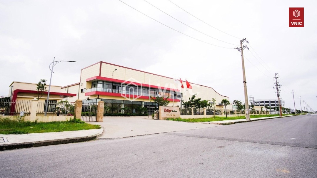 Thị trường việc làm sôi động, thu nhập ổn định